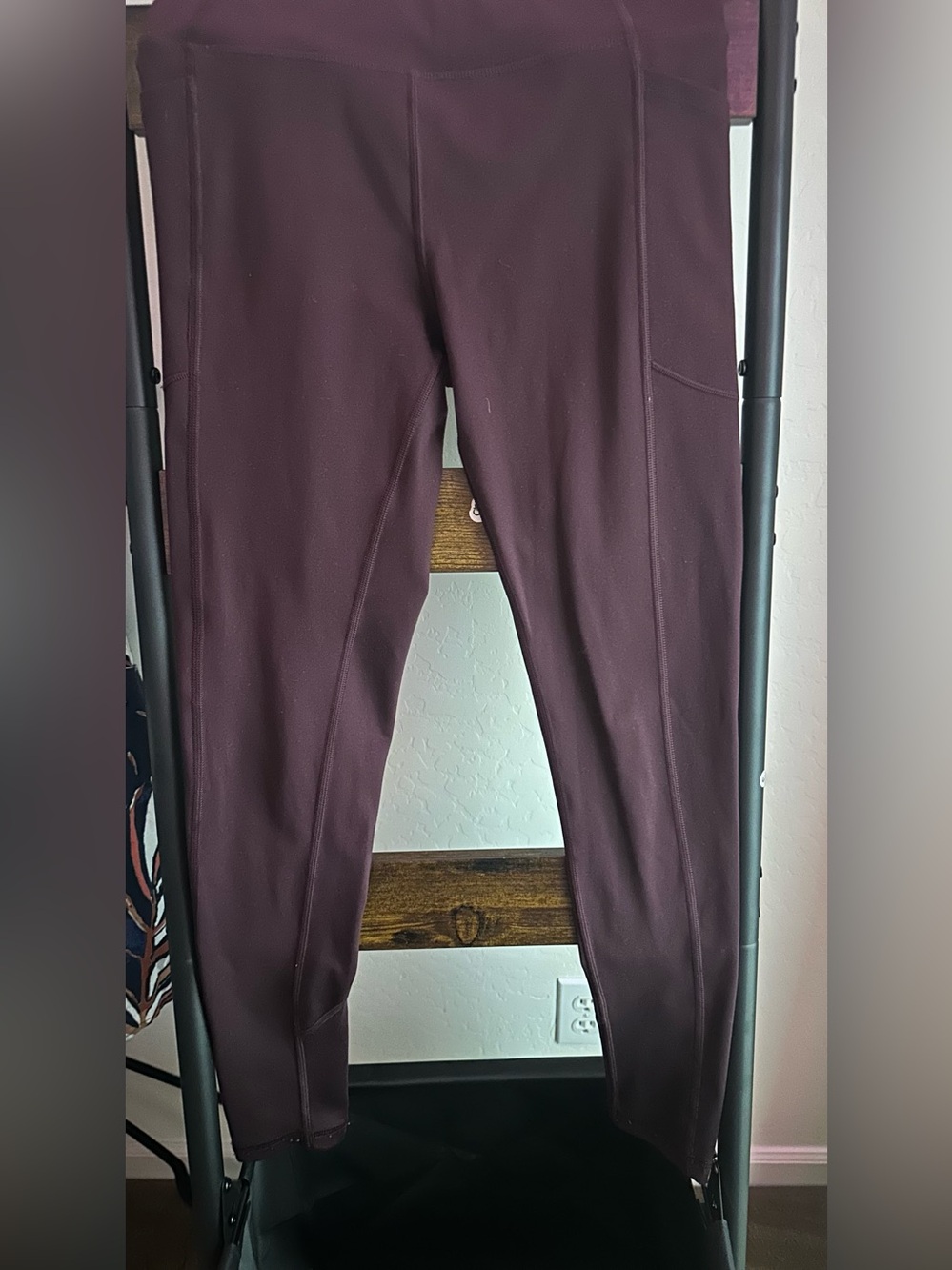 Victoria’s SecretLeggings High Rise Soft Athletic Pants Plum Sz S